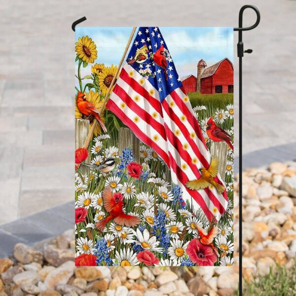 Cardinal Farm Living Flag PSL147F: Rustic Farmhouse Decor - Image 3