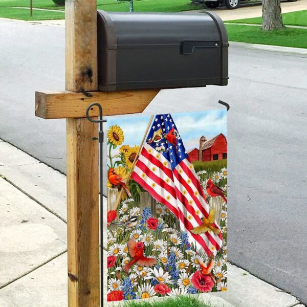 Cardinal Farm Living Flag PSL147F: Rustic Farmhouse Decor - Image 4