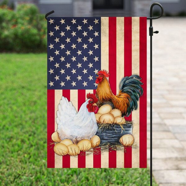 Patriotic Chicken Coop: American Flag Design - Image 6