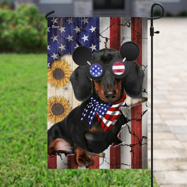 Dachshund US Flag T-Shirt: Patriotic Wiener Dog Apparel PN220F