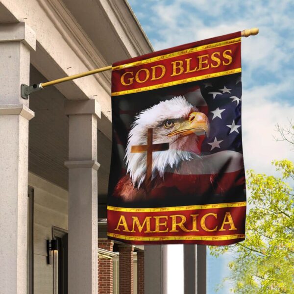 God Bless America Eagle Flag: Patriotic TLP08F