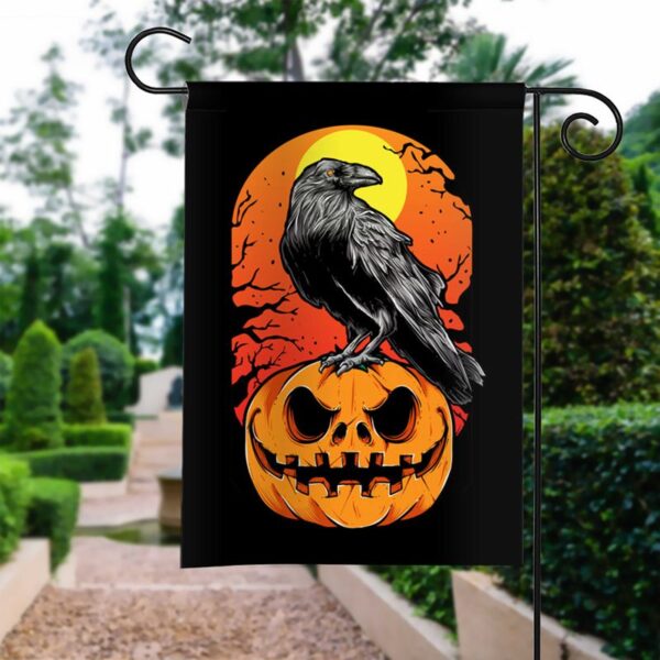 Spooky Halloween Crow Garden Flag: Autumn Decor