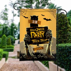 Happy Halloween Garden Flag: Spooky & Festive Outdoor Decor