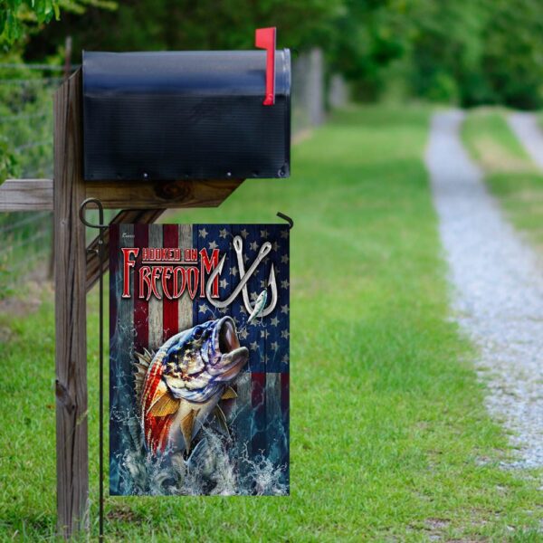 Hooked On Freedom: Bass Fishing Flags & Banners - Image 9