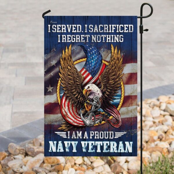 Proud Navy Veteran Garden Flag: Show Your Military Pride - Image 4