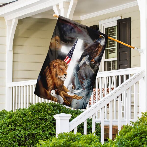 Lion & Lamb American Flag: Patriotic Home Decor - Image 5