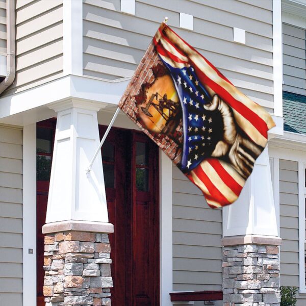 Oilfield Flag MLH1018F: Durable & High-Visibility Safety Flags - Image 4