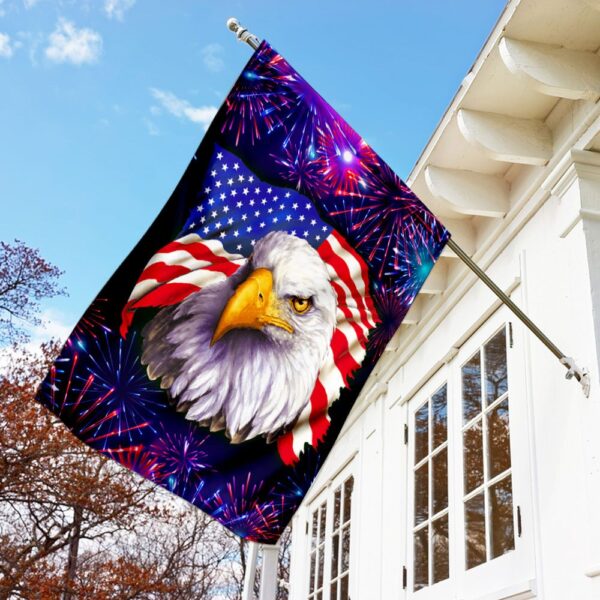 Patriotic Bald Eagle Flag: QNK203F American Pride Decor - Image 2