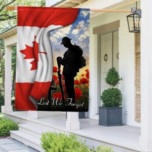 Remembrance Day Poppy: Canadian Flag Lest We Forget TQN1111F