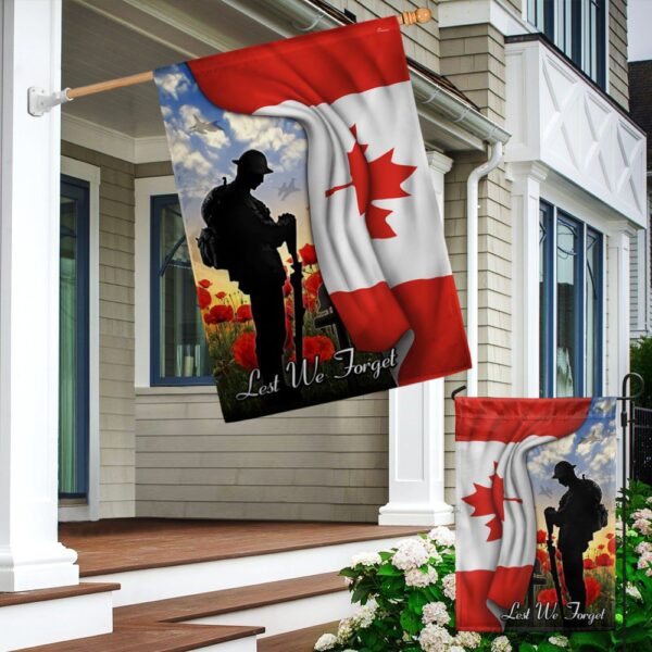 Remembrance Day Poppy: Canadian Flag Lest We Forget TQN1111F - Image 4