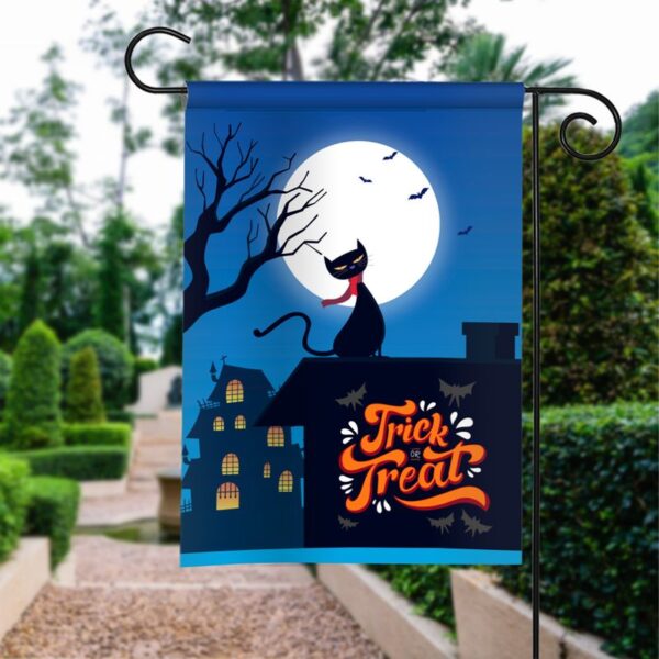Spooky Cat Halloween Garden Flag: Trick-or-Treat!