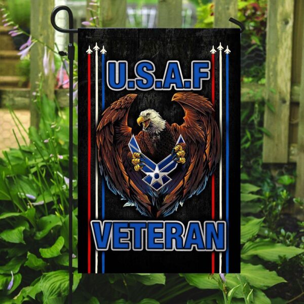 US Air Force Veteran Garden Flag: Proudly Display Your Service - Image 2