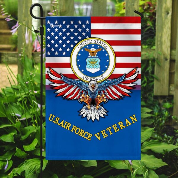 US Air Force Veteran Garden Flag: Patriotic Home Decor - Image 2