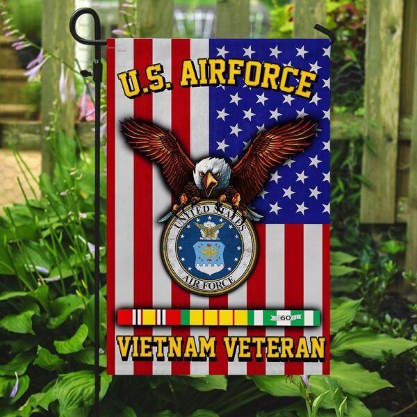 USAF Vietnam Veteran Garden Flag: Honor Their Service - Image 2