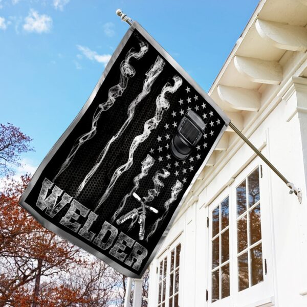 DBX1820F Welder Flag: High-Performance Welding Solutions - Image 2