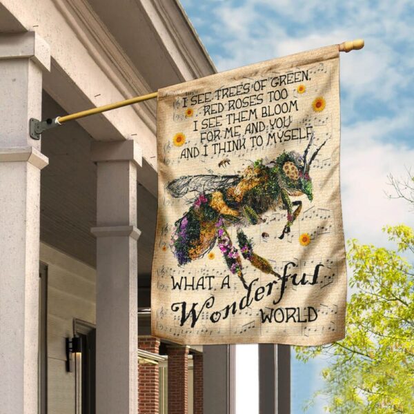 Wonderful World Bee Flag: Celebrate Pollinators - Image 6