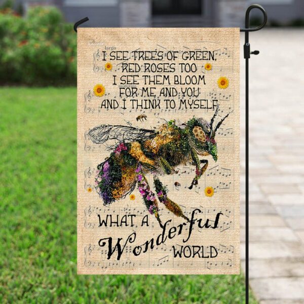 Wonderful World Bee Flag: Celebrate Pollinators
